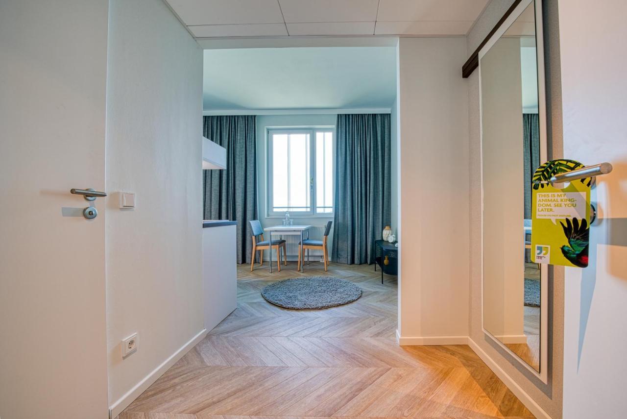 ホテル Vienna House Easy By Wyndham アウグスブルク エクステリア 写真