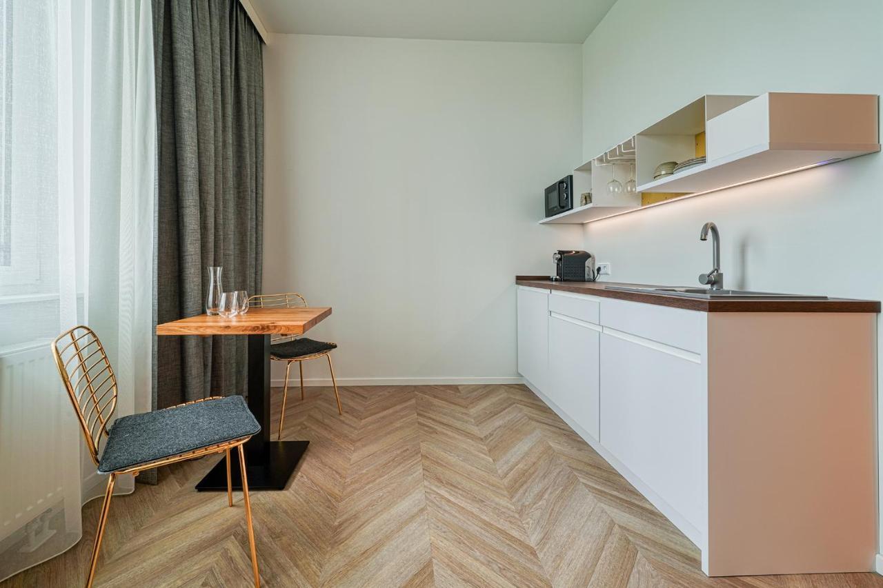 ホテル Vienna House Easy By Wyndham アウグスブルク エクステリア 写真